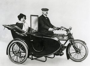 Jouve & Co. yan arabası, 1914 by French Photographer
