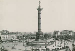 La Colonne de Juillet, Place de la Bastille, Temmuz Sütunu, Bastille Yeri (fotogravür) by French Photographer