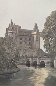 La Rochefoucauld, Chateau, Tardoire kıyılarından görünüm by French Photographer