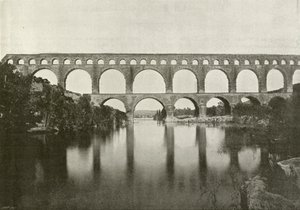 Pont du Gard (b/w fotoğraf) by French Photographer