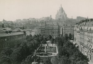 Le Square dAnvers et le Sacre-Coeur, Antwerps Meydanı ve Sacre-Coeur (fotogravür) by French Photographer