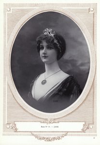 Pierre Imans tarafından yaratılan manken (b/w fotoğraf) by French Photographer