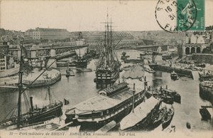 Brest, Fransa'daki askeri liman. 1913 yılında gönderilen kartpostal. by French Photographer