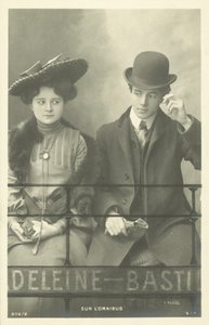 Otobüste (s/b fotoğraf) by French Photographer