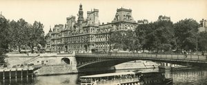 Paris, Hôtel de Ville ve Pont d