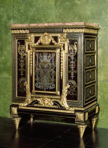 Boulle dolabı, yaldızlı bronz bağlar, daha sonraki değişikliklerle 17. yüzyılın sonlarında by French School
