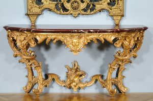 Konsol Masası, Jules-Michel Hardouin (1635-1737), Pierre Turpin ve Michel II Lange tarafından yapılmıştır, c.1725 (oyma yaldızlı ahşap, mermer üst (griotte de campan)) (ayrıca bkz. 491455) by French School