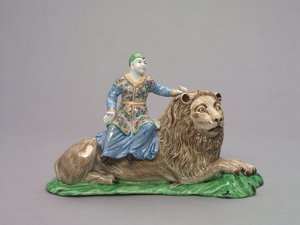Aslan Üzerinde Oturan Figür, c.1750 (emaye süslemeli yumuşak hamurlu porselen) by French School