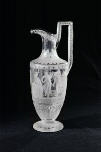 Bir dansçı ve bir lir çalan kişiyi tasvir eden sürahi (kristal) by French School