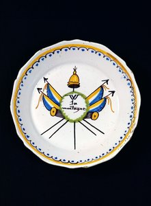 La Montaigne tabağı (seramik) by French School