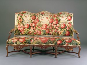 Louis XIV Kanepe, c.1710 (oyulmuş ceviz ve goblen) (ayrıca bkz. 220170) by French School