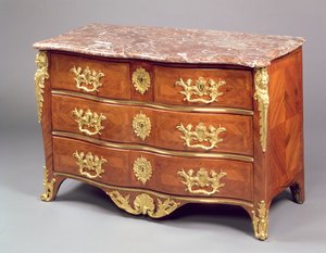 Louis XV Komodin, Francois Garnier c.1730 (lale ağacı üzerinde ormolu ve kakmacılık)