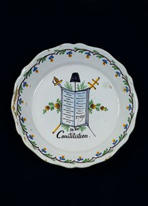 Üç Düzen ile ilişkili Anayasa Kitabı ile süslenmiş plaka, 1791 (seramik) by French School