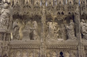Chartres katedrali korosunun sahnesi: solda: İsa