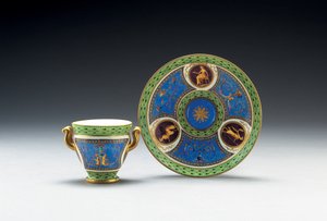 Sevres bleu celeste ve soluk yeşil zemin iki kulplu fincan ve fincan tabağı, 1790 by French School
