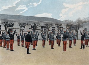 Saint-Cyr (Saint Cyr) özel askeri okulu, iç hizmet: eğitimin başlangıcı. by French School