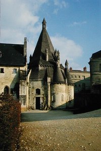 Tur dEvrault by French School