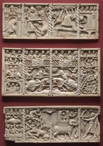 Bir Tabuttan Üç Panel, Saray Romantiklerinden Sahneler, c.1330-1350 by French School