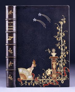 İki kayan yıldız, bir meşale, yeşillik, kaide üzerinde faun, putto ve bir yelpazenin arkasında bir bacaktan oluşan üst kitap kapağı, 1893 by French School