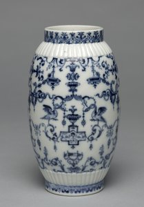 Vazo, Aziz Bulut Porselen Fabrikası, c.1695-1700 by French School