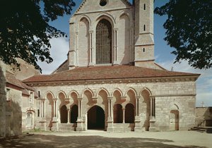 1140-60 arasında inşa edilmiş Cistercian Manastırı