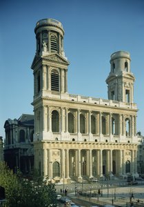 1646-1780 yılları arasında inşa edilen Saint-Sulpice Kilisesi