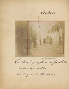 Londra. Bir Sokakta Çocuk Koreograf Un Oigue Barbarie by French Unknown maker