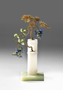 Bir wisteria tarafından kucaklanan çam ağacı, 1908-1914 by Fyodor Alexeievich Afanasyev