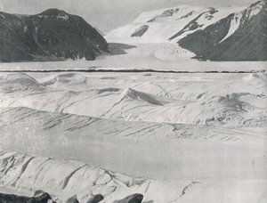 Priestley Buzulu Girişinde Yarıklı Buz, c1911, 1913