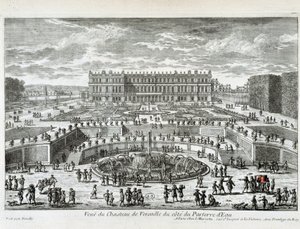 Su yatağının yanından Chateau de Versailles