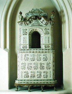 Soba, c.1760 (kurşun ve altınla sırlanmış karolar) by Gdansk School