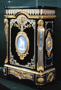 ಸೈಡ್‌ಬೋರ್ಡ್, c.1855 (ಎಬೊನಿ, ಕಂಚು ಮತ್ತು ಬಣ್ಣದ ದಂತಕವಚ) ಟರ್ಕ್ by Georges and Legost Achille (fl.1855) Monbro