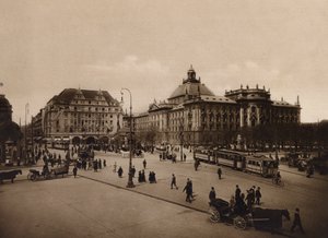 Munchen / Münih: Adalet Sarayı (siyah-beyaz fotoğraf)