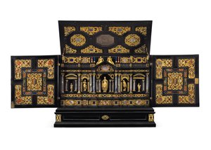 Augsburg yaldızlı metal, kaya kristali ve pierre dure monte abanoz, kral ağacı ve ebonize masa dolabı, c.1630-40 by German School