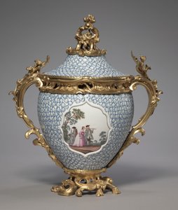 Kapalı Vazo, Meissen Porselen Fabrikası tarafından imal edilmiştir, Almanya, 1749 by German School