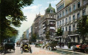 Berlin'deki Unter den Linden ve Kranzler-Eck'i gösteren kartpostal, c.1910 (renkli fotoğraf) by German School