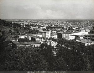 Bazı fabrikalar ve bir tepe ile Bologna Panoraması. by Giacomo Brogi