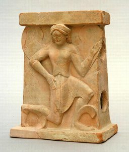 İrisli seramik sunak, yaklaşık MÖ 500 (seramik) by Greek