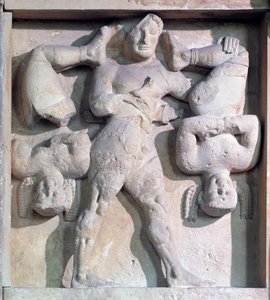 Magna graecia: Cercopes ile Herakles ile metope, taş kabartma, MÖ 575-550 by Greek