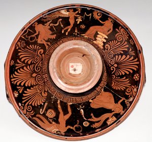 maenad ve Eros ile Patera (pişmiş toprak, MÖ 325-300) by Greek