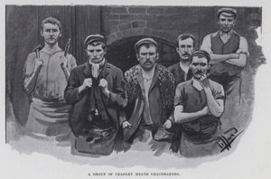 Bir grup Cradley Heath Chainmaker (s/b fotoğraf) by Harold Hume Piffard
