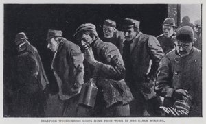 Bradford Woolcombers sabahın erken saatlerinde işten eve gidiyor (s/b fotoğraf)