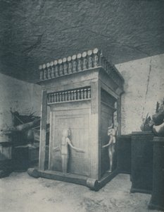 Altınla Parıldayan Zengin Oymalı Kanopi Mabedi, c1935