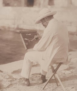 Plaj ressamı (muhtemelen Hugo Henneberg). 1906
