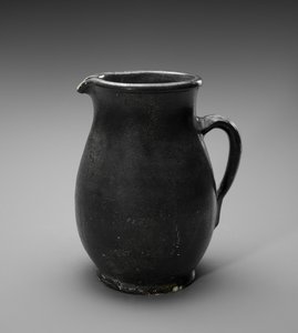 Sürahi, c. 1880-1905 (slip-sırlı çömlek) by Hendrik Voogd