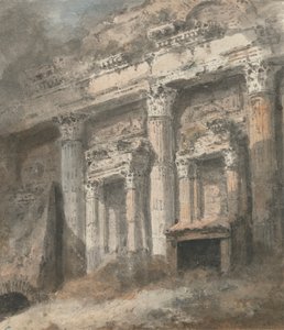 Harabe (?) Roma Tapınağı'nın Sütunlu ve Kapılı Cephesi