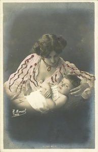 Annesiyle birlikte çocuk (renkli fotoğraf) by Henri (after) Manuel