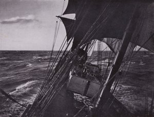 Memlekete bağlı (s/b fotoğraf) by Herbert Ponting