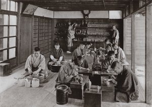 Namikawa'nın Çalışma Odası ve Personeli (s/b fotoğraf) by Herbert Ponting