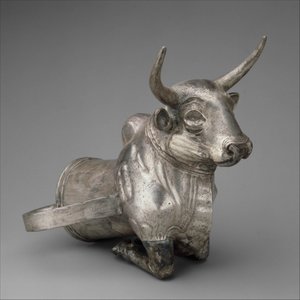 Bir boğanın ön kısmında sona eren gemi, MÖ 1300 dolayları (gümüş) by Hittite